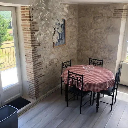 Maison Accueillante A Saint-gery Avec Piscine Partagee Saint-Géry