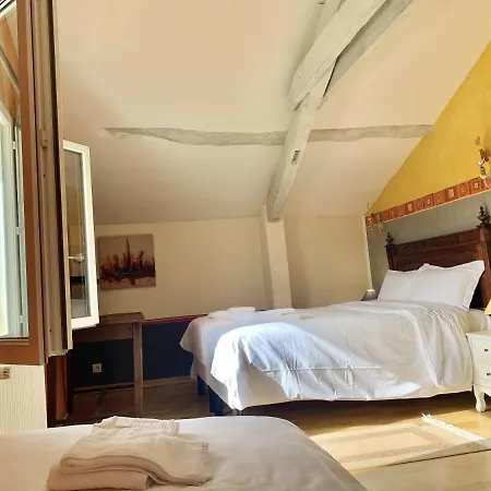 Prázdninový dům Maison Accueillante A Saint-gery Avec Piscine Partagee