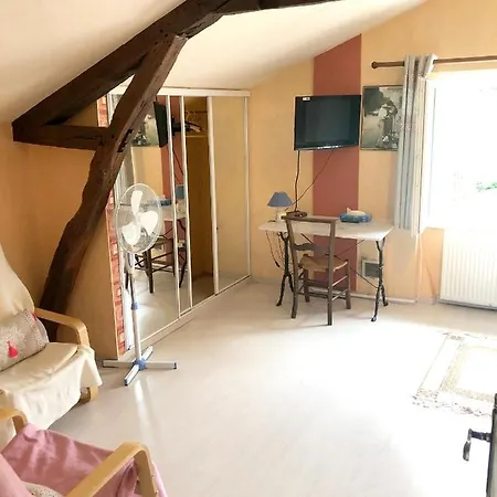 Maison Accueillante A Saint-gery Avec Piscine Partagee Saint-Géry