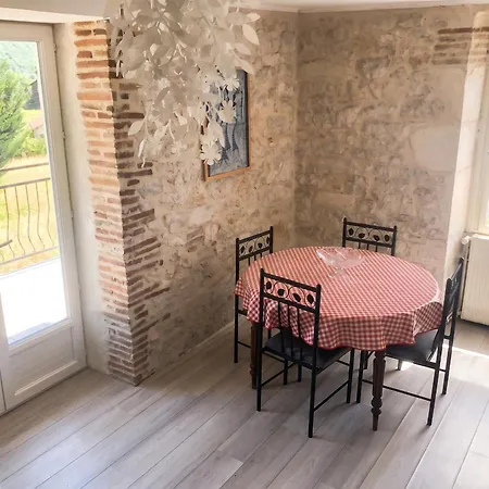 Maison Accueillante A Saint-gery Avec Piscine Partagee Saint-Géry