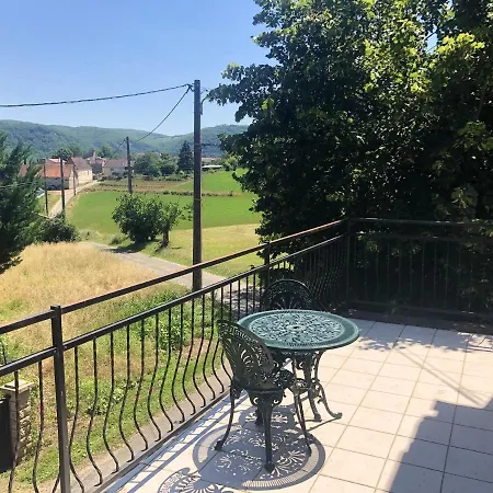 Maison Accueillante A Saint-gery Avec Piscine Partagee Dom wakacyjny Saint-Géry