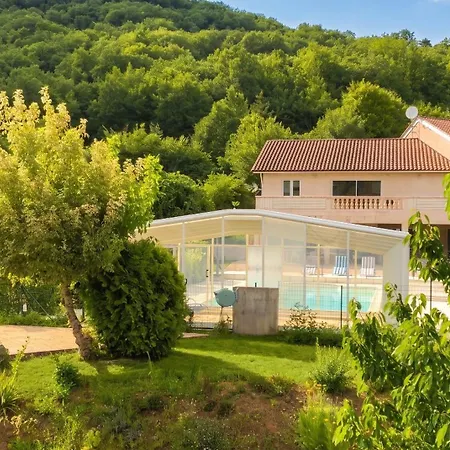 بيت للعطل Maison Accueillante A Saint-gery Avec Piscine Partagee