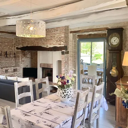 Dom wakacyjny Maison Accueillante A Saint-gery Avec Piscine Partagee Saint-Géry