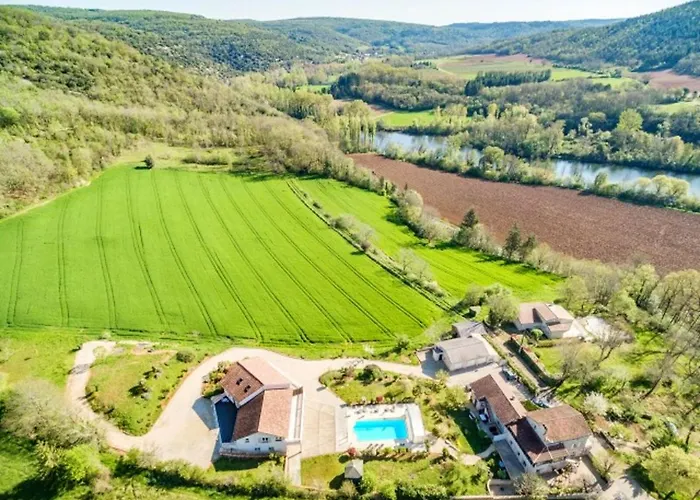 Maison Accueillante à Saint-géry Avec Piscine Partagée Casa vacanze Saint-Géry